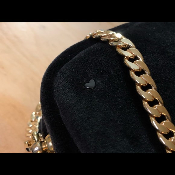 *SOLD* Chanel crossbody - Picture 4 of 5